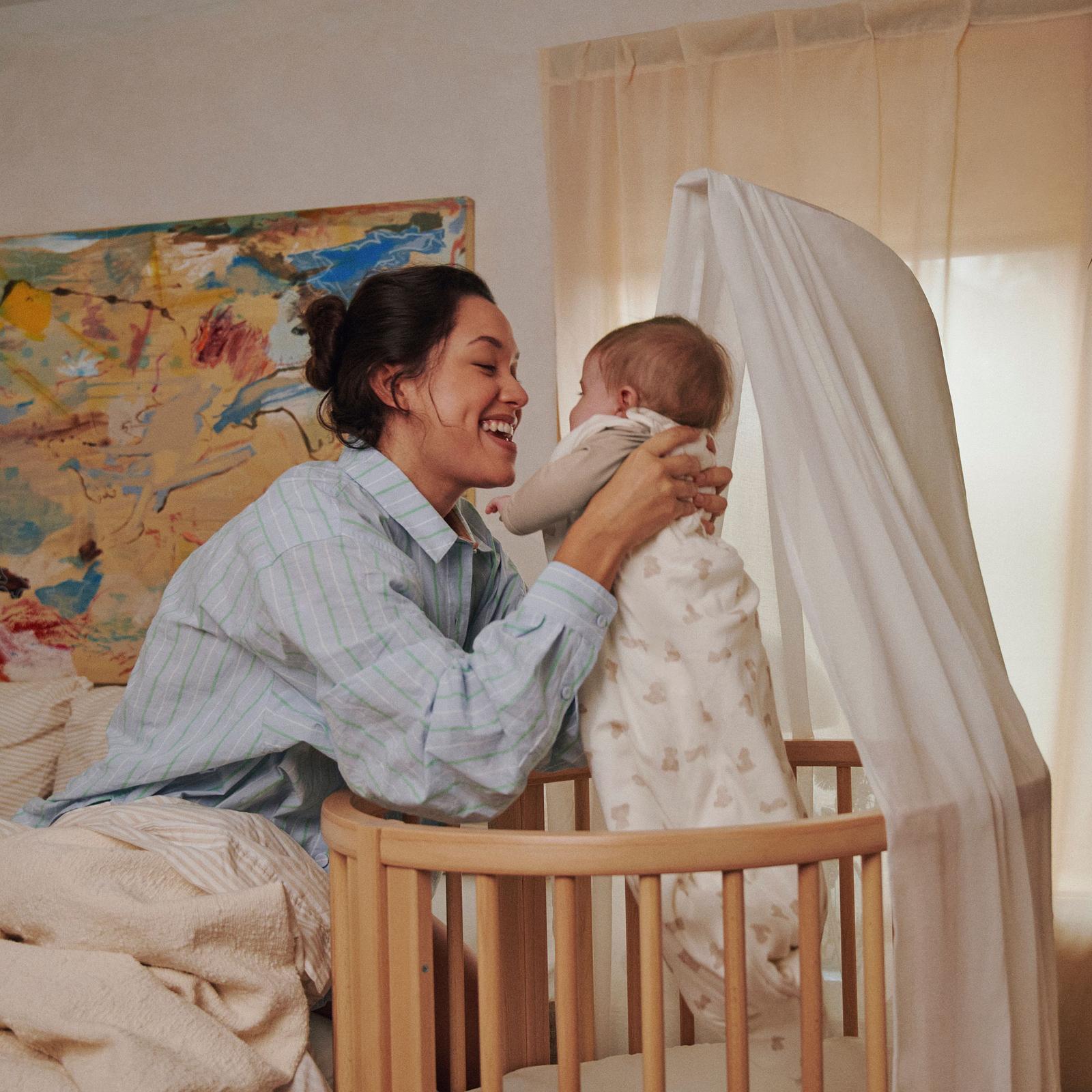 High Profile Premium Quality Baby Crib - Image 2
